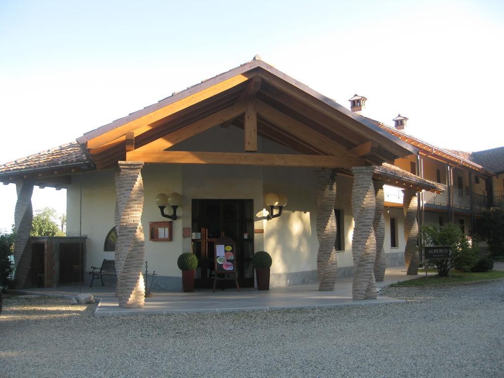 Albergo Giardino Sannazzaro de' Burgondi Exterior foto
