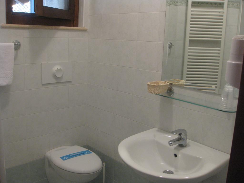 Albergo Giardino Sannazzaro de' Burgondi Quarto foto